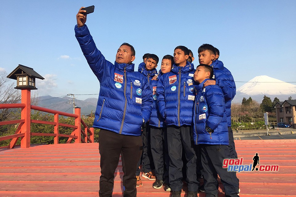 Youth Team Hikes To See Mount Fuji San